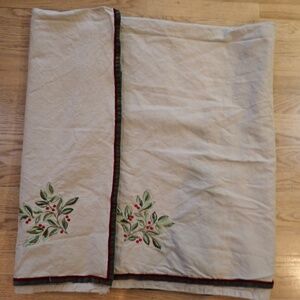 Christmas Holly Embroidered Linen Tablecloth Decorations Cottage Granny Core